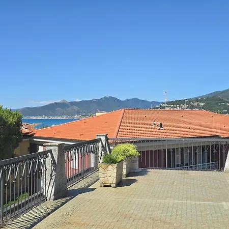 Rocca - Mansarda Apartman Borgio Verezzi